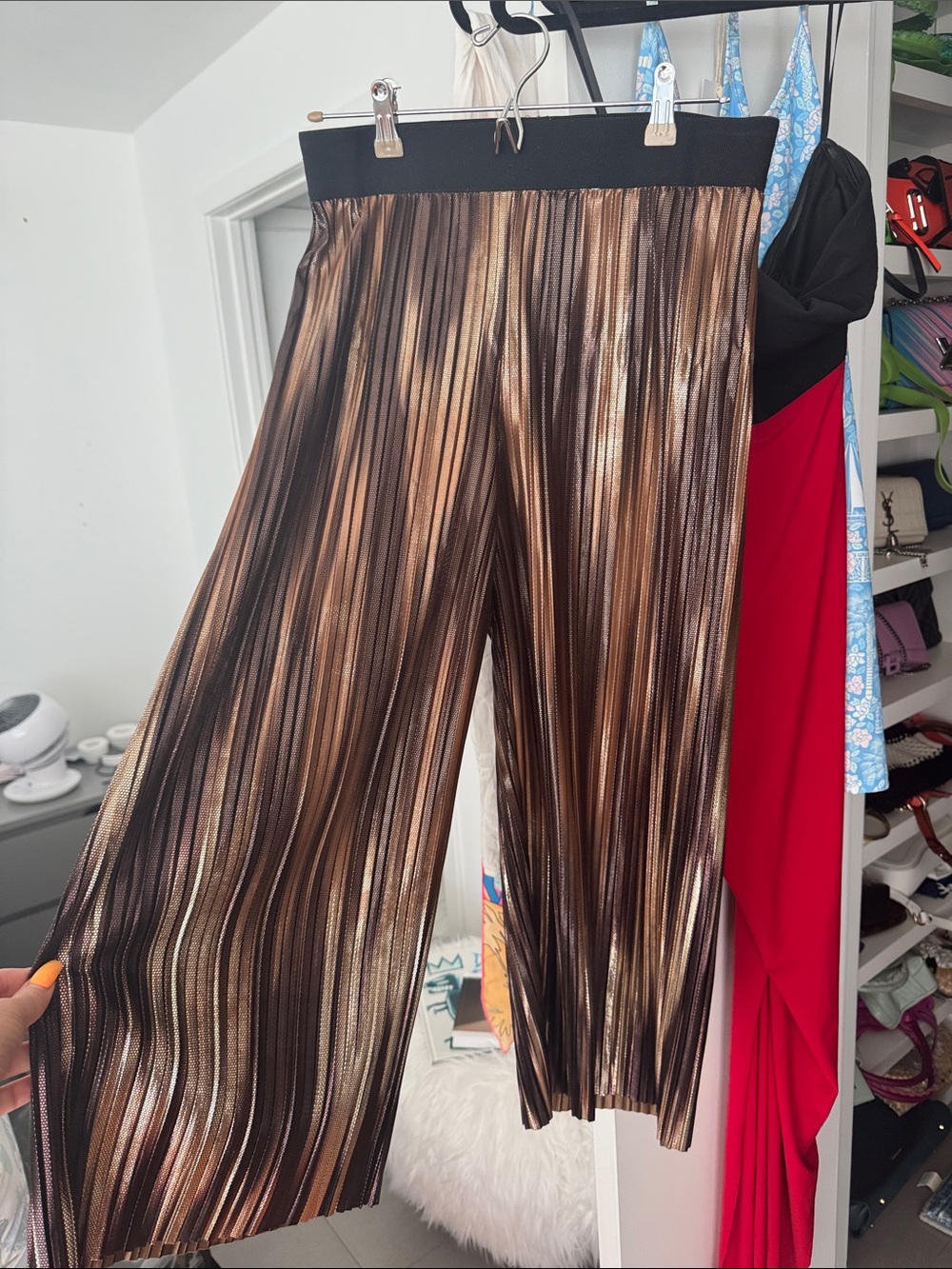 Alice & Olivia Metallic Pleated Wide-Leg Pants - Bronze